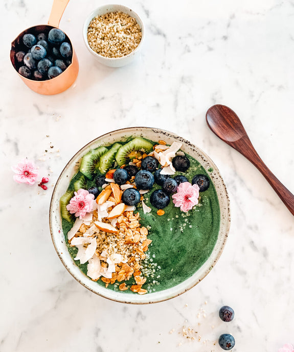 Super green smoothie bowl